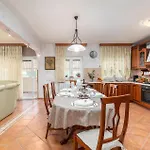 Nice Apartment In Pula *