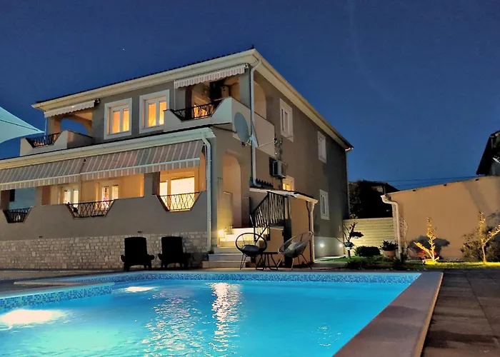 Apartmán 3 Bedroom Gorgeous In Pula