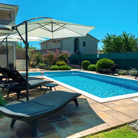 Daire 3 Bedroom Gorgeous In